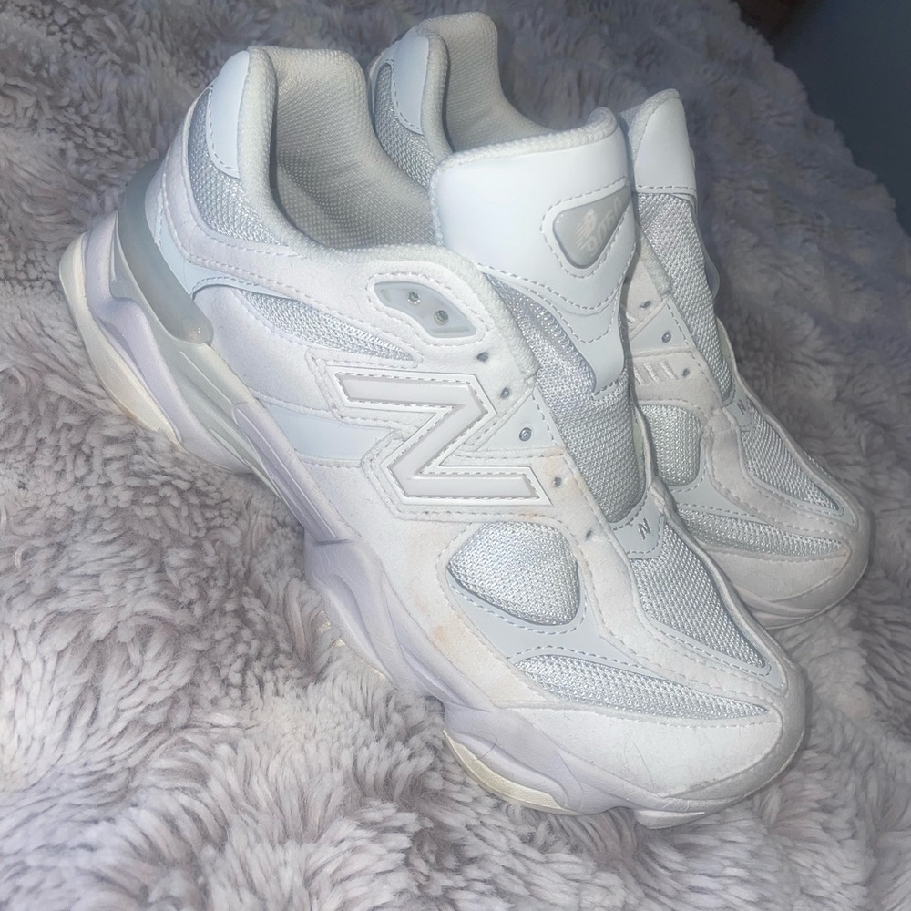 Women's New Balance White Sneakers